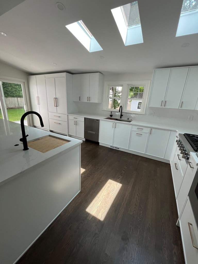Cabinet Painting vs. Replacement: A South Shore Homeowner's Guide